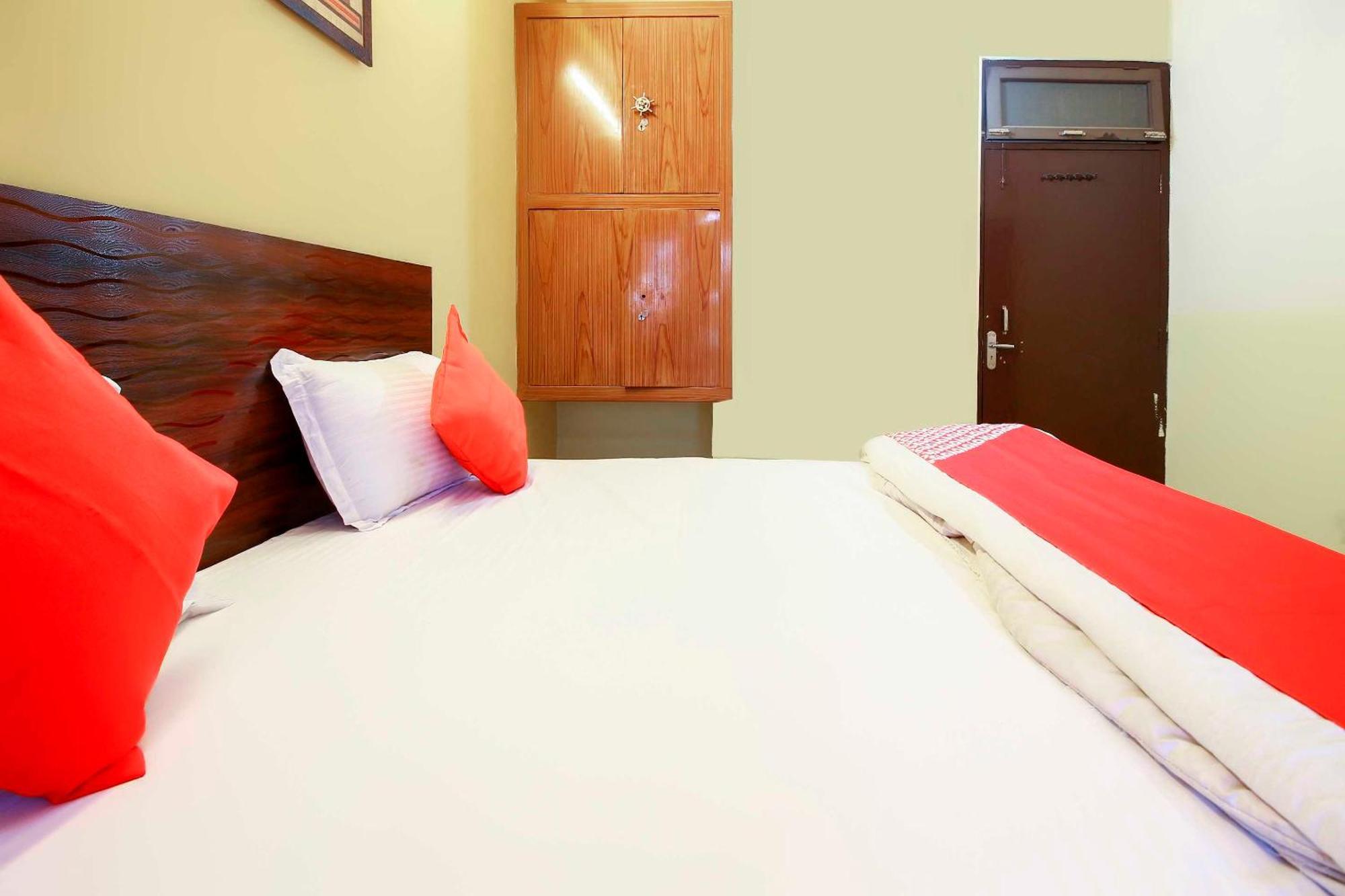 Hotel O Drizzling Land Muradnagar Ngoại thất bức ảnh